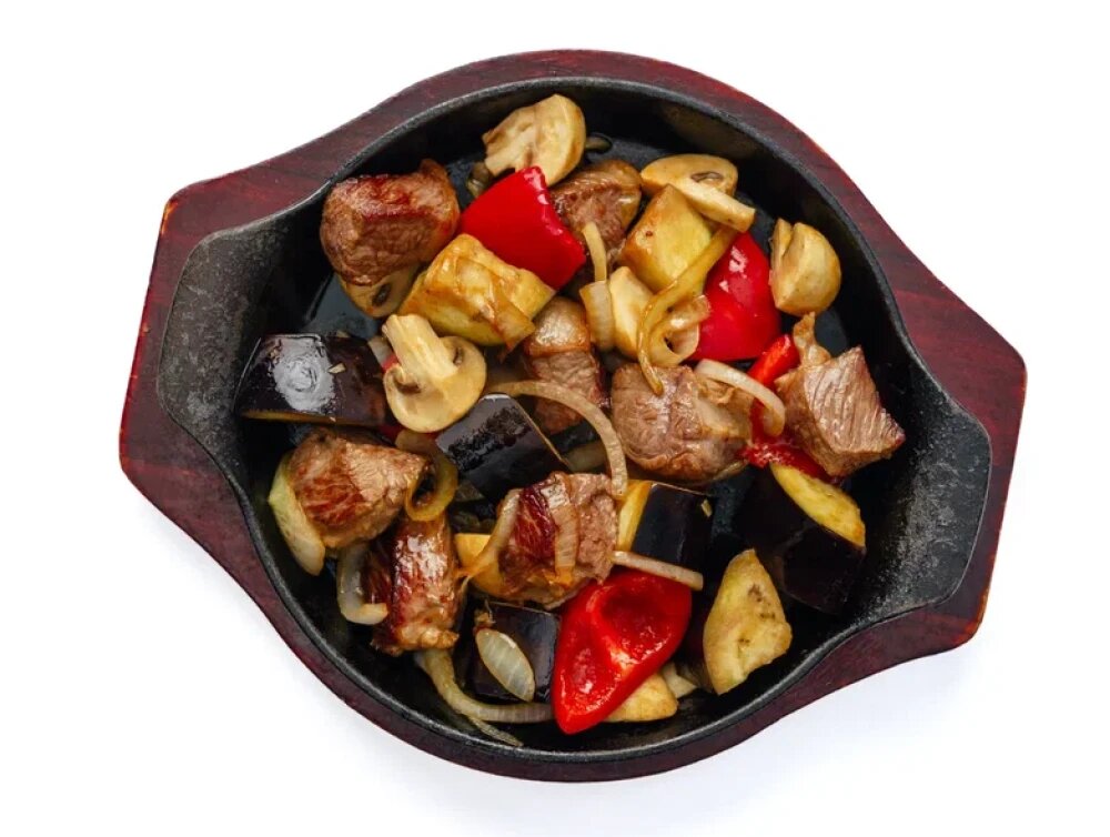 Мясо с овощами говядина