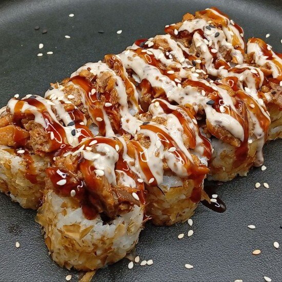 Ролл "Бонито с лососем терияки"