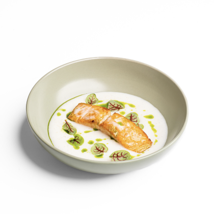 Стейк лосося в кокосовом соусе