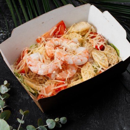 Салат Цезарь с креветкой