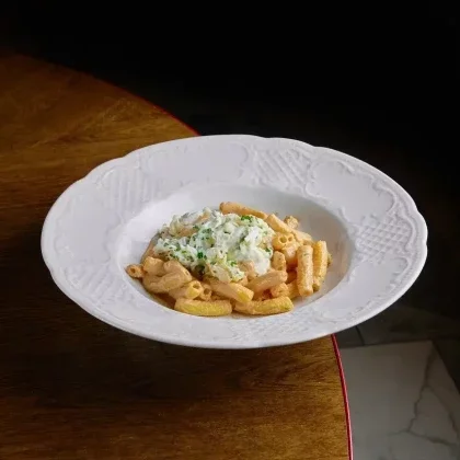 Маккерончини с крабом и страчателлой