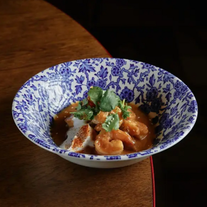 Креветки с печёным баклажаном и сладким чили