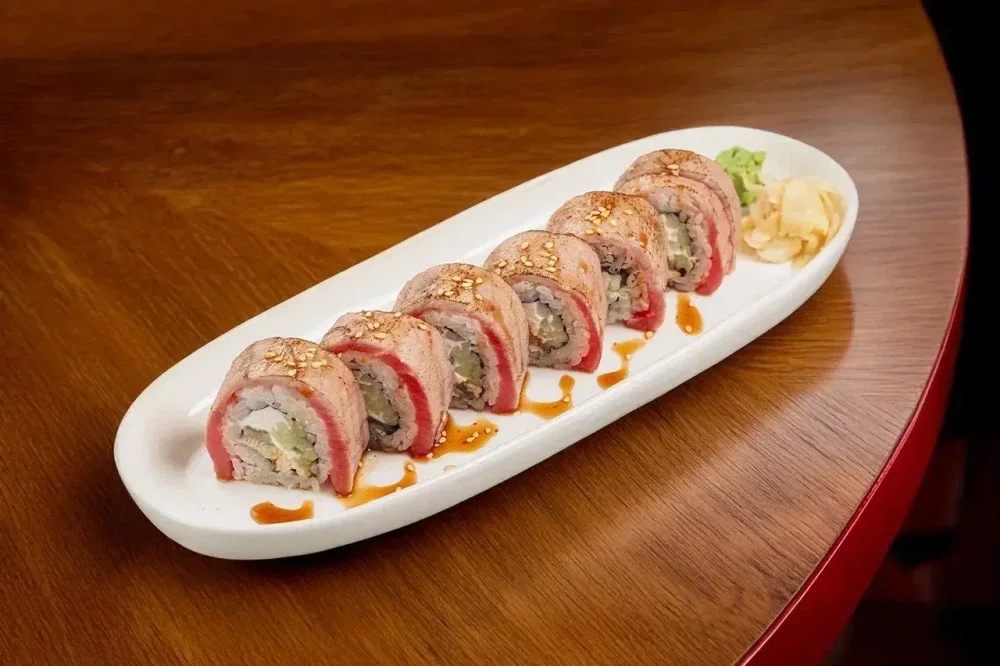 Ролл Угорь-тунец