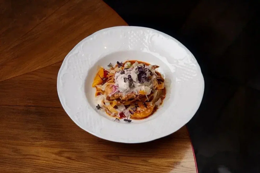 Тальятелле с утиной ножкой и апельсином