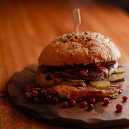 Брусничный