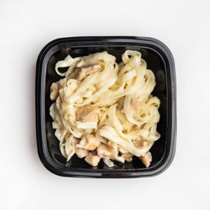 Удон в сливочном соусе с курицей