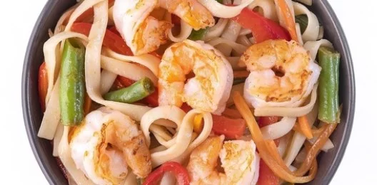 Wok с креветками