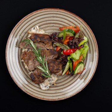 Медальоны из говядины