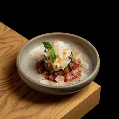 Печеный баклажан с моцареллой