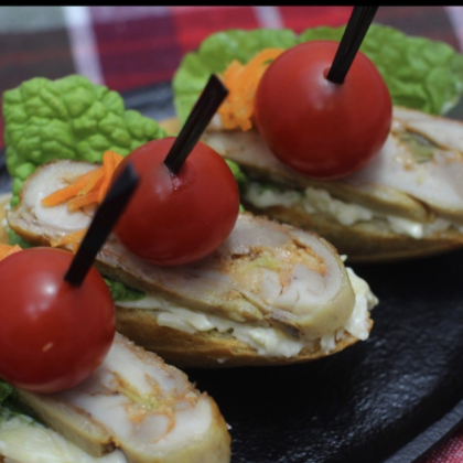 Брускетты с куриным рулетом 16 шт