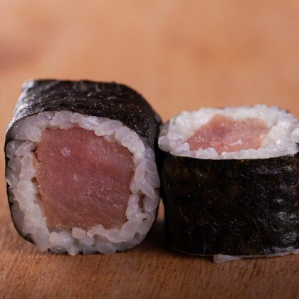 Хосомаки с тунцом