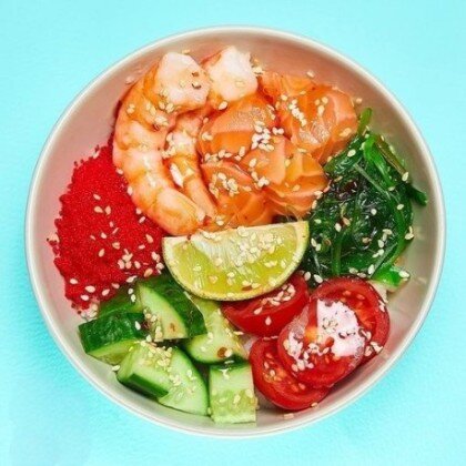 Поке с креветкой и лососем