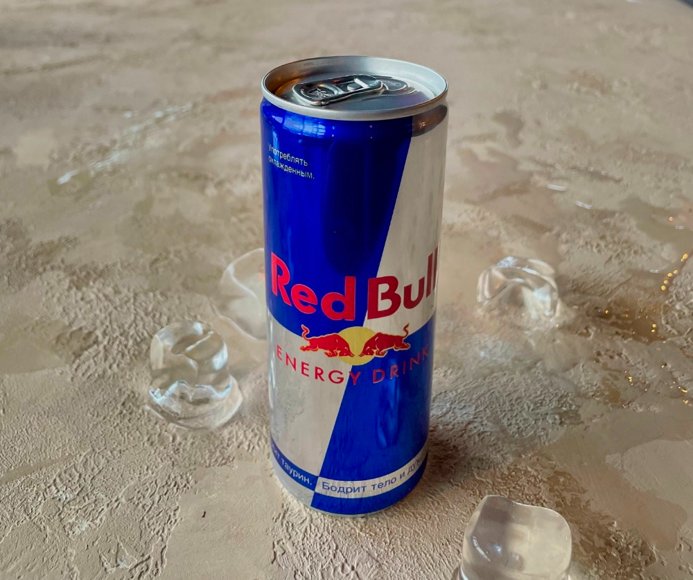 Энергетический напиток Red Bull 250 мл