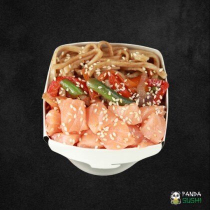 Пшеничная лапша ВОК с лососем