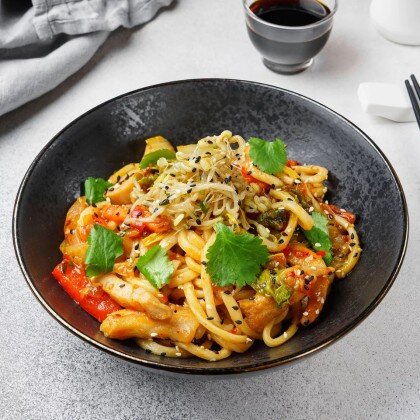 Вок  с курицей