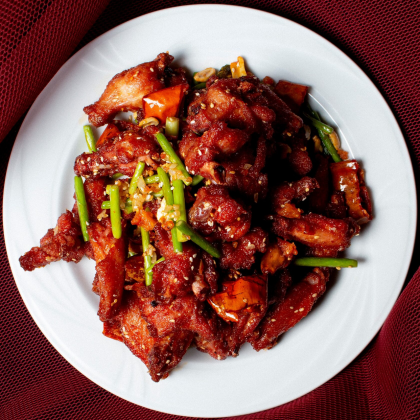 61.Побеги чеснока с курицей 蒜香鸡翅