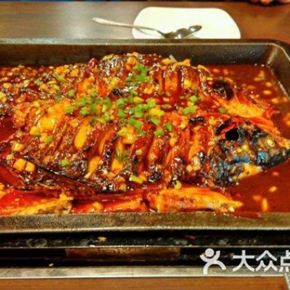 Жареная рыба в кисло-сладком соусе 鱼香烤鱼