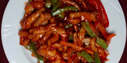 63.Курица в кисло-сладком соусе 糖醋鸡条