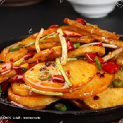 88.Жареный картофель на сковороде 铁板土豆片