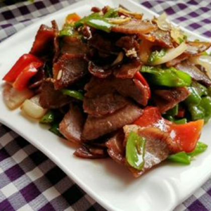 41.Говядина брусочками в соевом соусе 红烧牛肉