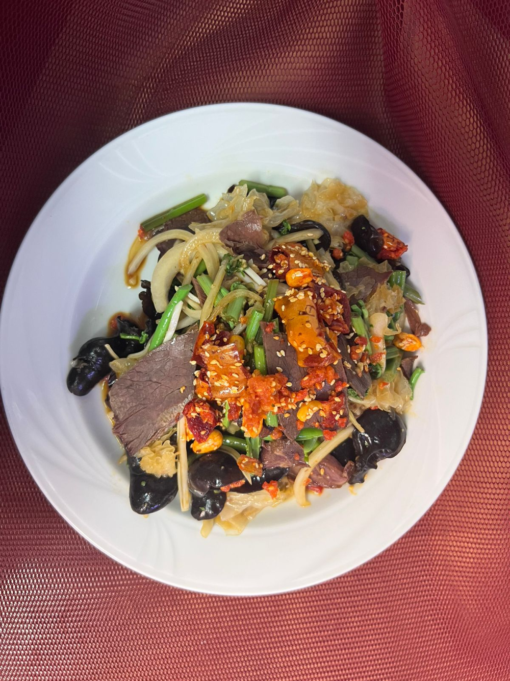 24.Салат с древесными грибами 鸡丝拌生菜