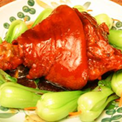 76.Рулька свиная тушеная 扒肘子