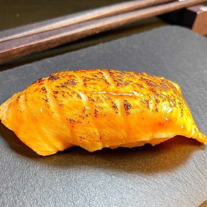 Суши Лосось опаленный