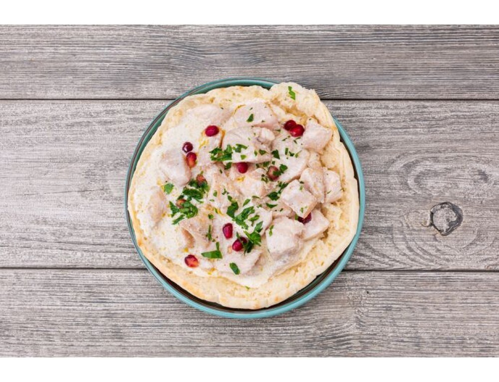 Чкмерули с хрустящей кукурузной лепешкой