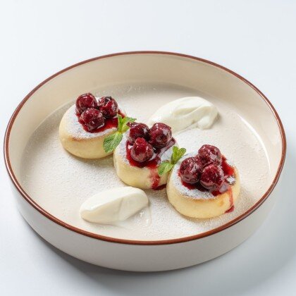 Сырники с домашним йогуртом