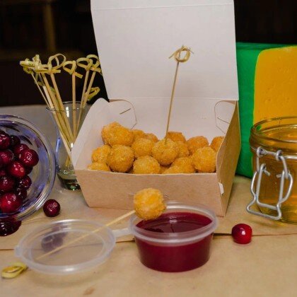 Сырные шарики & соус