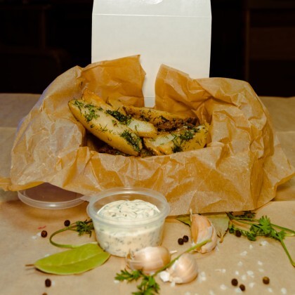 Дольки картофельные & соус