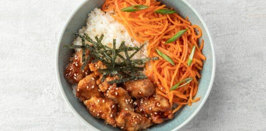 Рис с курицей в сладко-остром соусе