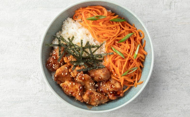 Рис с курицей в сладко-остром соусе