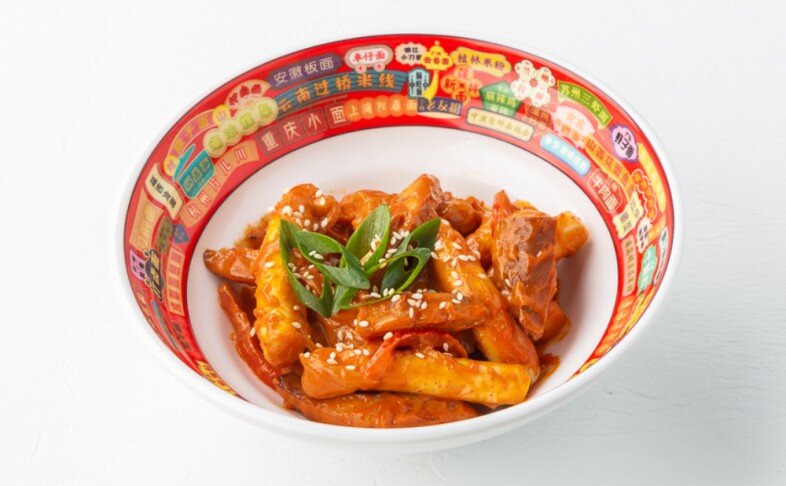 Токпокки с сыром и колбасками