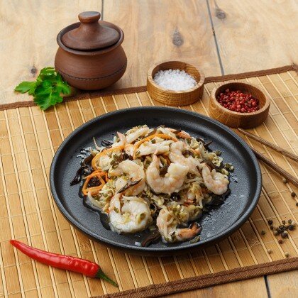 Ростки сои с креветками