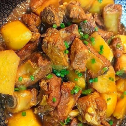 67.Картофель со свиными ребрышками 生排压土豆