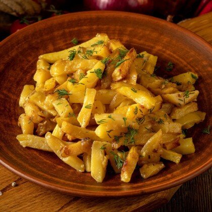 Картофель жаренный с луком