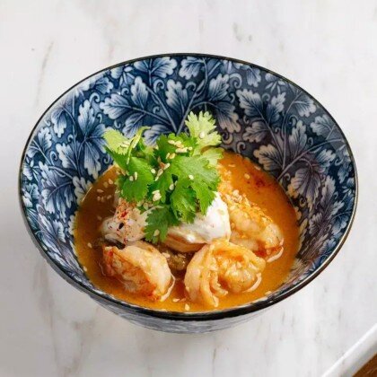 Креветки с печёным баклажаном и сладким чили