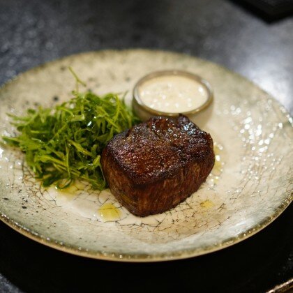 Филе миньон с перечным соусом