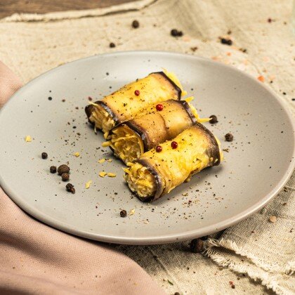 Рулетики из баклажана