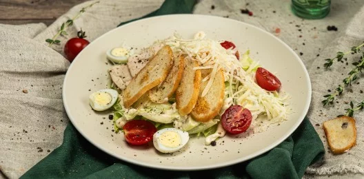Цезарь с курицей