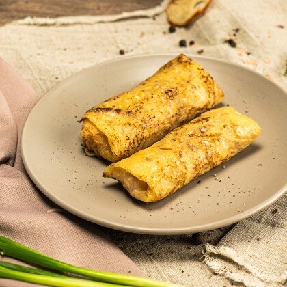 Блины с луком и яйцом