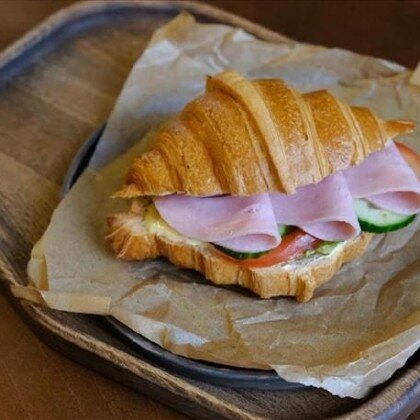 Круассан ветчина-сыр