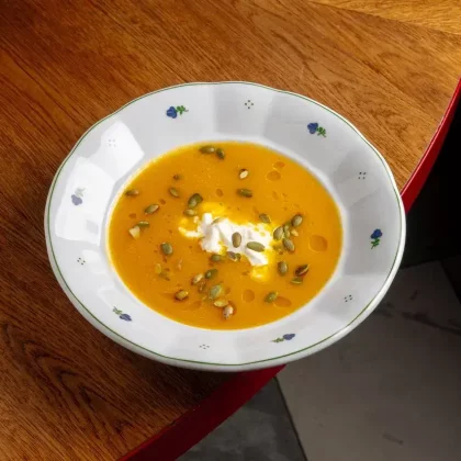 Тыквенный крем суп со страчателлой