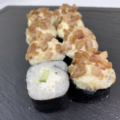 Запеченный ролл с угрем