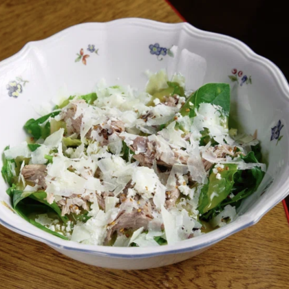 Салат с уткой и сыром Пекорино