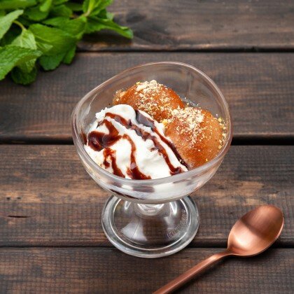 Gulab jamun ice cream/Гулаб джамун с мороженым