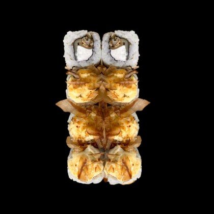 Ролл « Запеченный с мидиями и кальмаром»