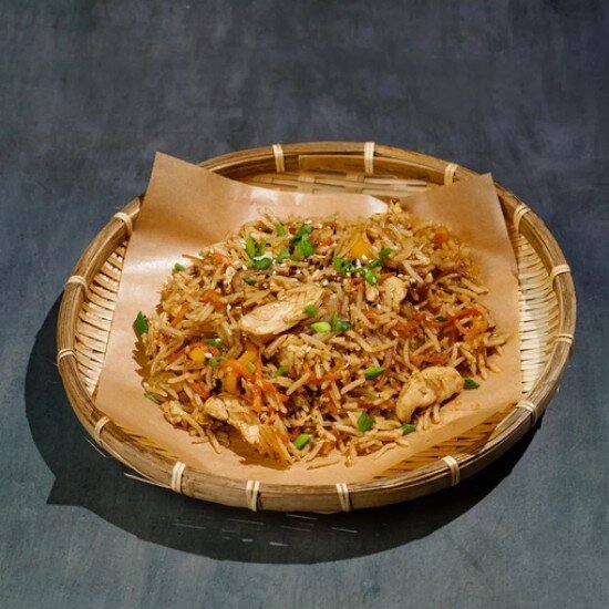 Рис с яйцом по-тайски с креветками