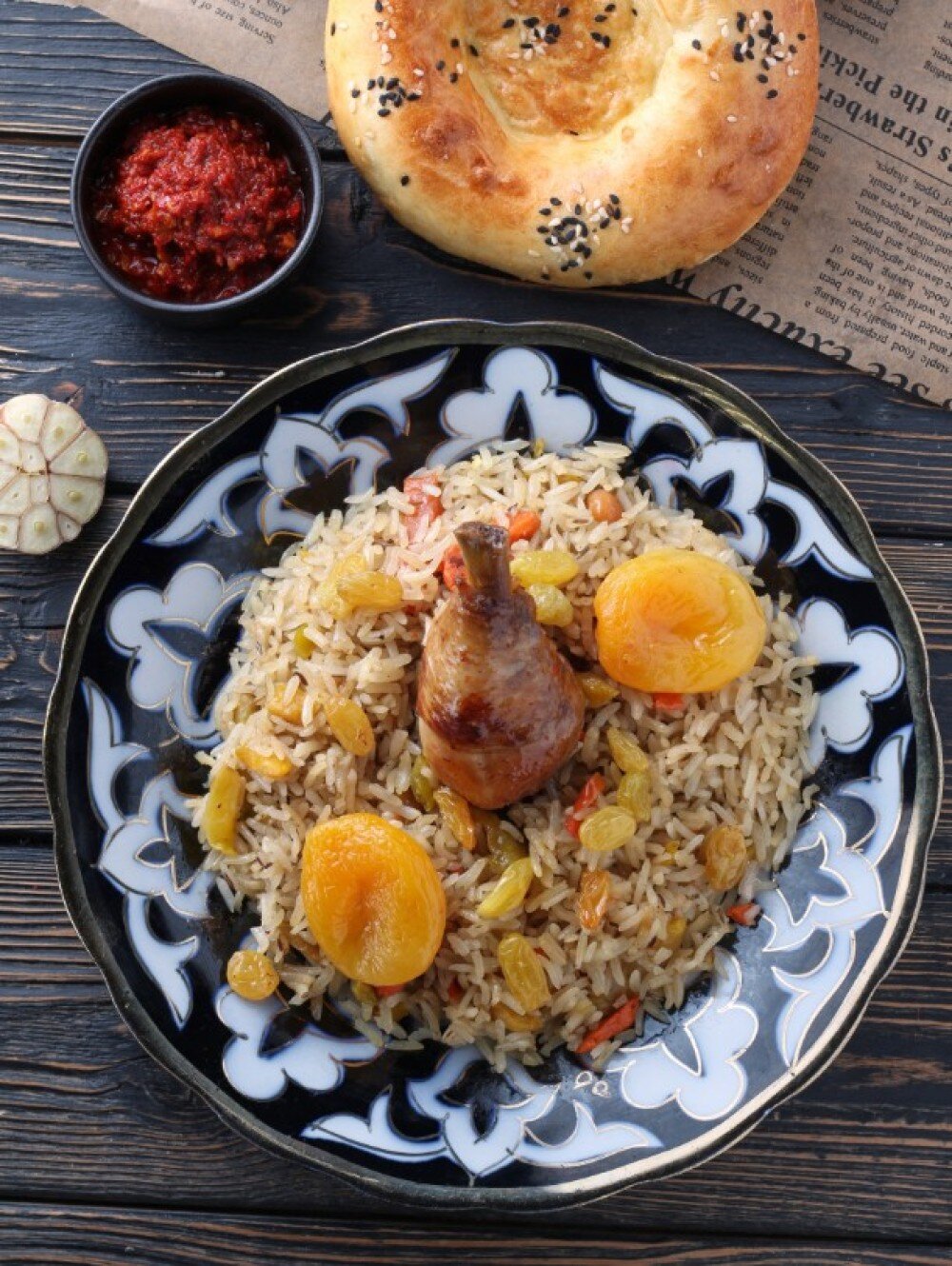 Плов (куриный с курагой)